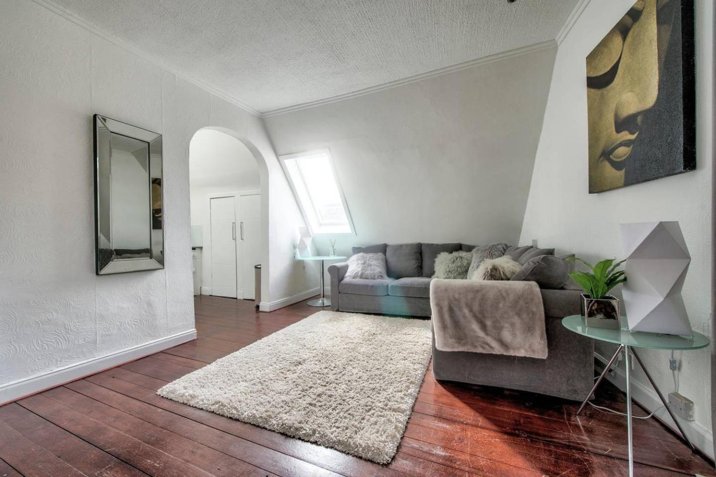 Guestready - Modern 2Br Home On The Royal Mile! EDI Exterior photo