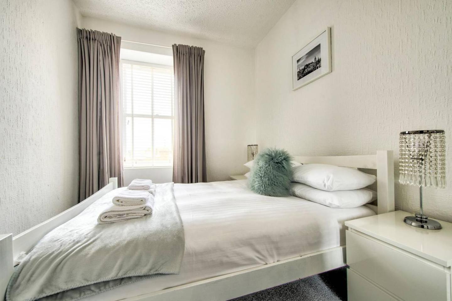 Guestready - Modern 2Br Home On The Royal Mile! EDI Exterior photo