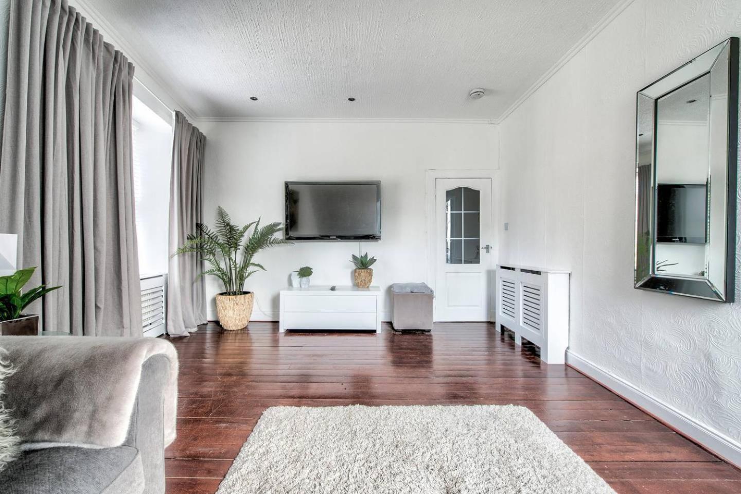 Guestready - Modern 2Br Home On The Royal Mile! EDI Exterior photo